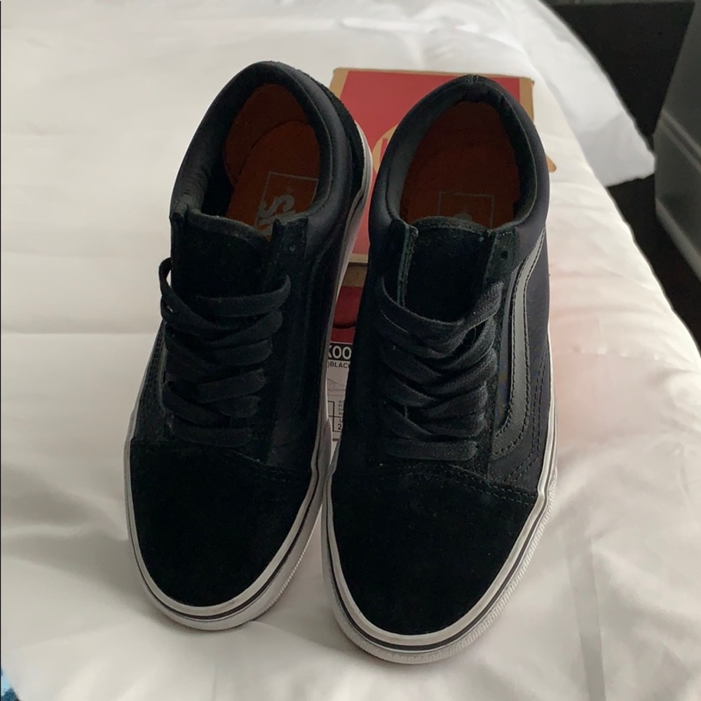 Black suede Vans
